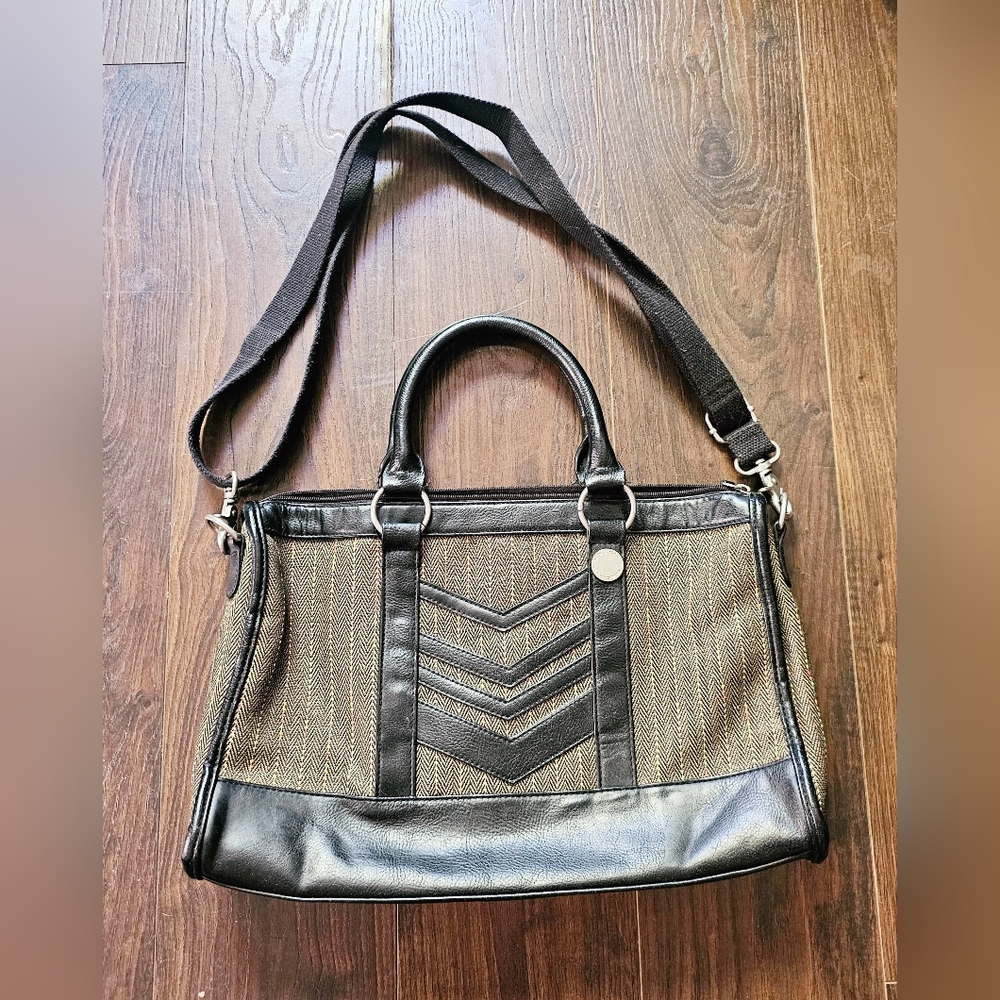 Volcom black leather chevron eccentric cloth rectangle crossbody/handbag